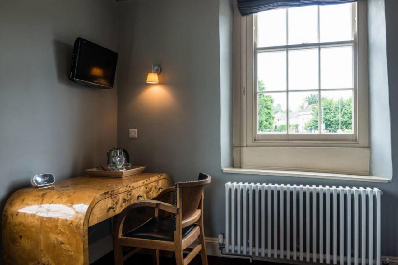 The Castle Inn Bradford-On-Avon Εξωτερικό φωτογραφία