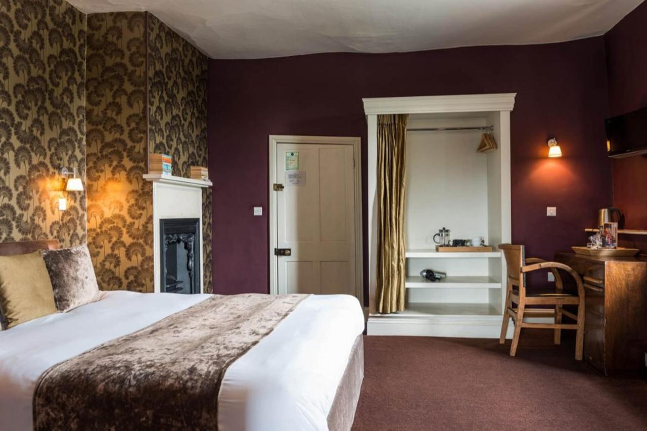 The Castle Inn Bradford-On-Avon Εξωτερικό φωτογραφία