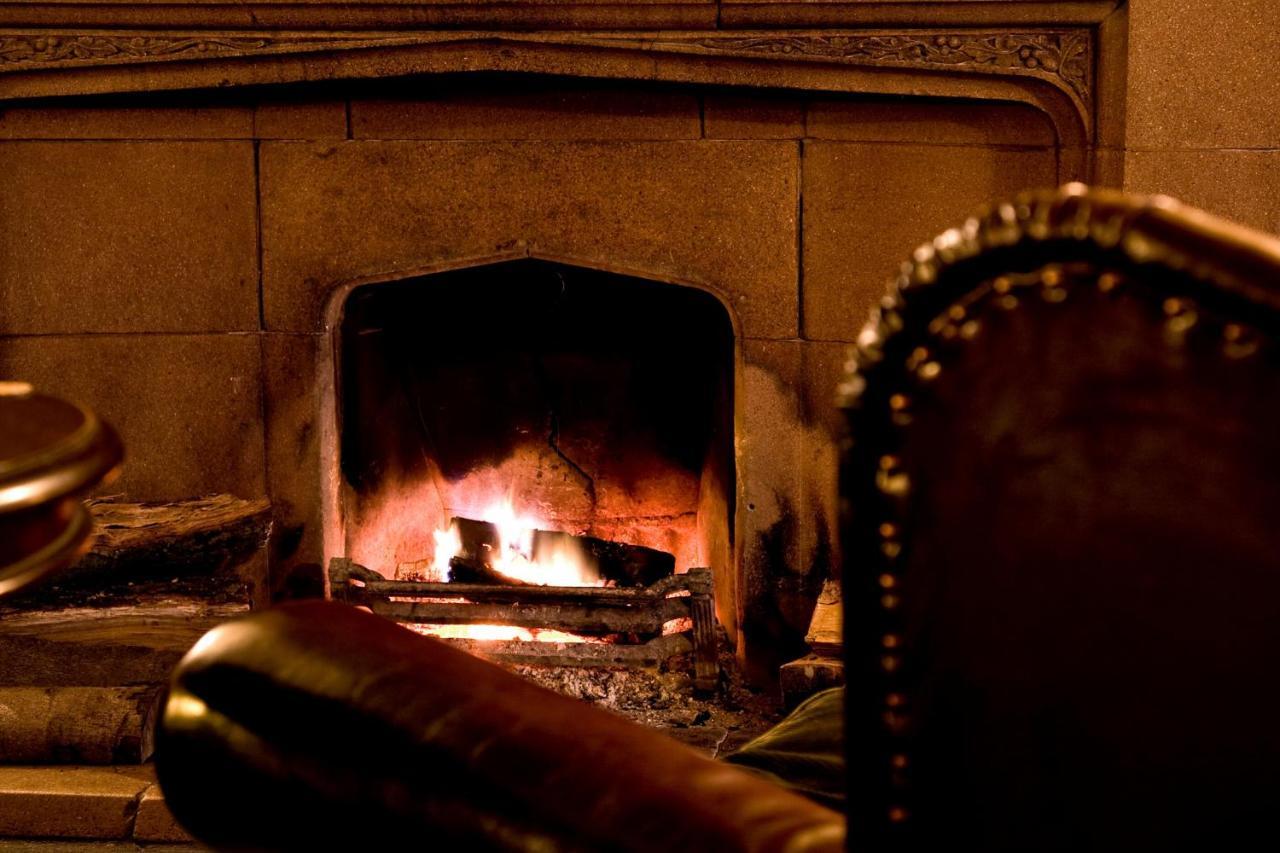 The Castle Inn Bradford-On-Avon Εξωτερικό φωτογραφία